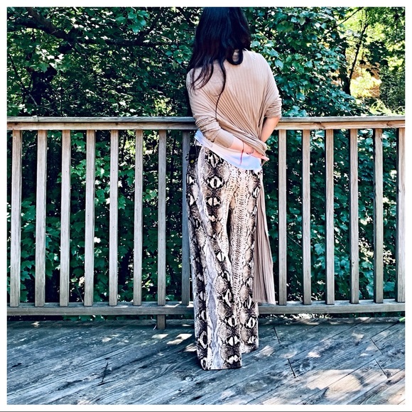 ✨LAST ONE ✨ITALY✨ gorgeous wide leg pants - Picture 4 of 7